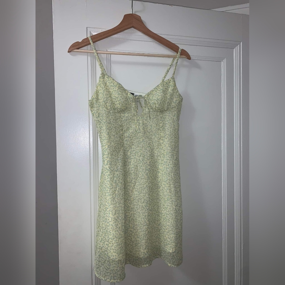 H&M xs Yellow Spring dress